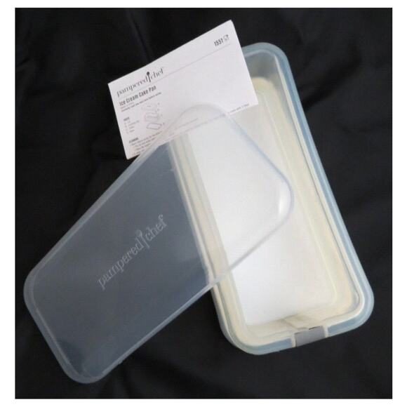 NEW Pampered Chef Ice Cream Cake Pan Mold w/ Lid & Removable Base Insert - Picture 3 of 6